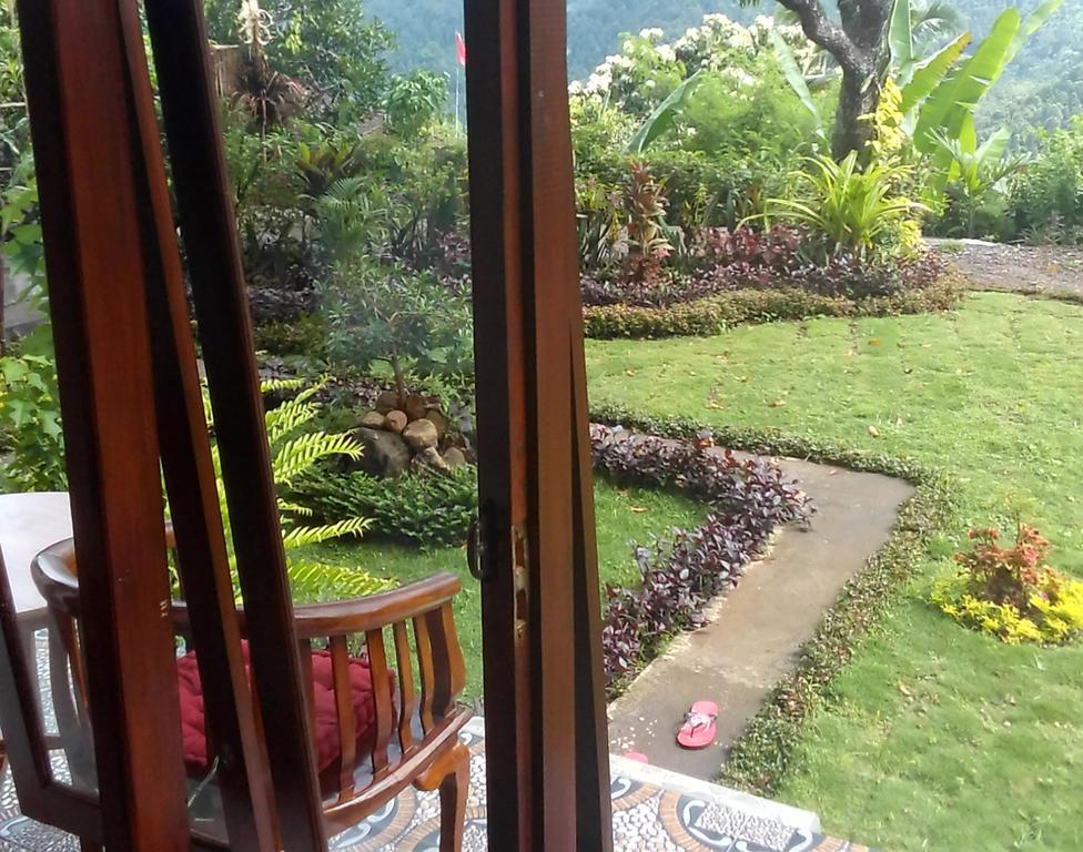 Aris Homestay And Warung Made Munduk Екстериор снимка