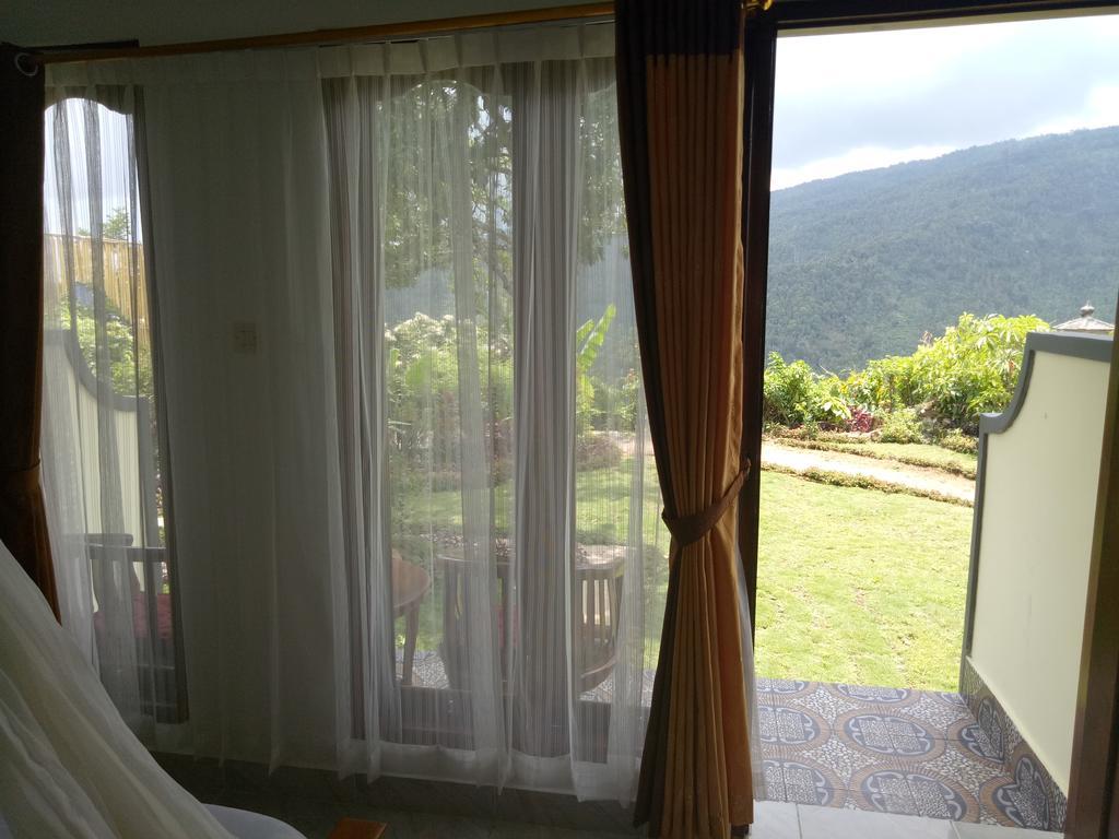 Aris Homestay And Warung Made Munduk Екстериор снимка