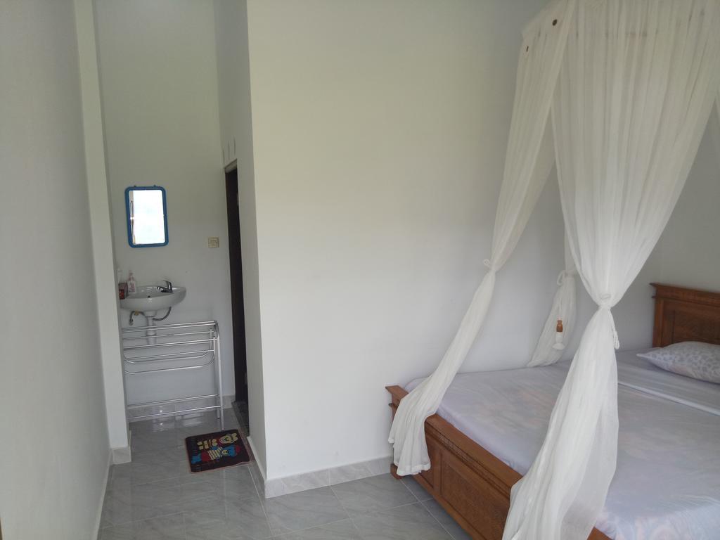 Aris Homestay And Warung Made Munduk Екстериор снимка