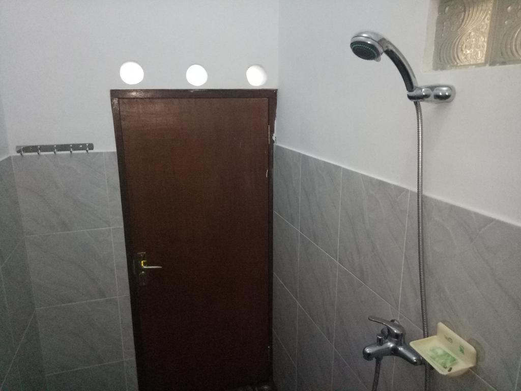 Aris Homestay And Warung Made Munduk Екстериор снимка