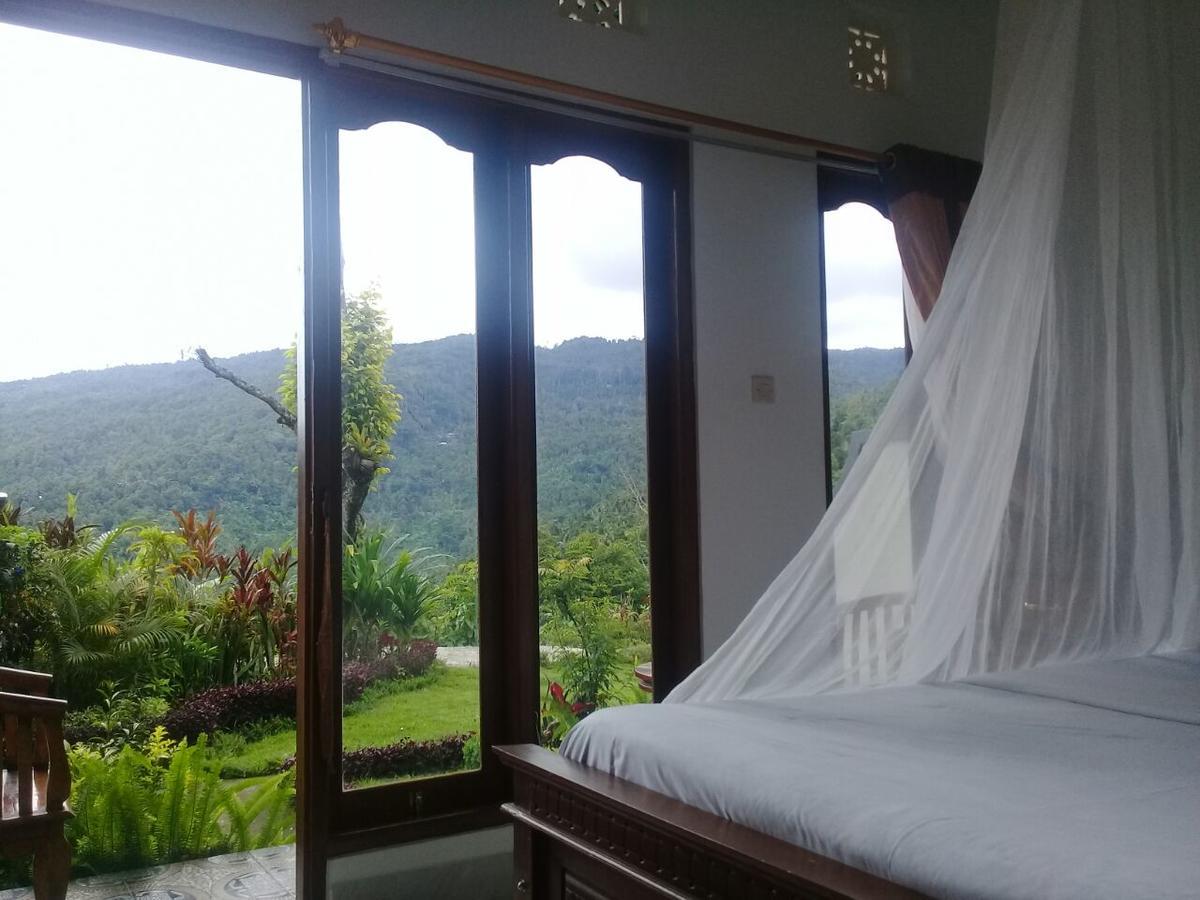 Aris Homestay And Warung Made Munduk Екстериор снимка